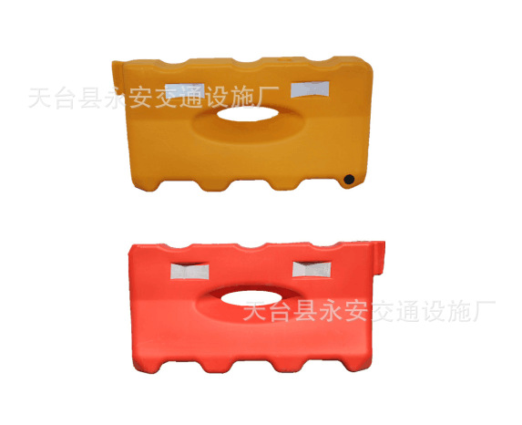 市政修路单孔水马 隔离墩 高速防撞桶塑料水马 围栏水马围档厂家