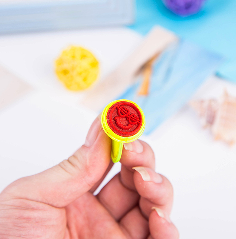 Nuevo lindo patrón de dibujos animados animal sello de plástico sello de amor de juguete para niños sello de recompensa al por mayor