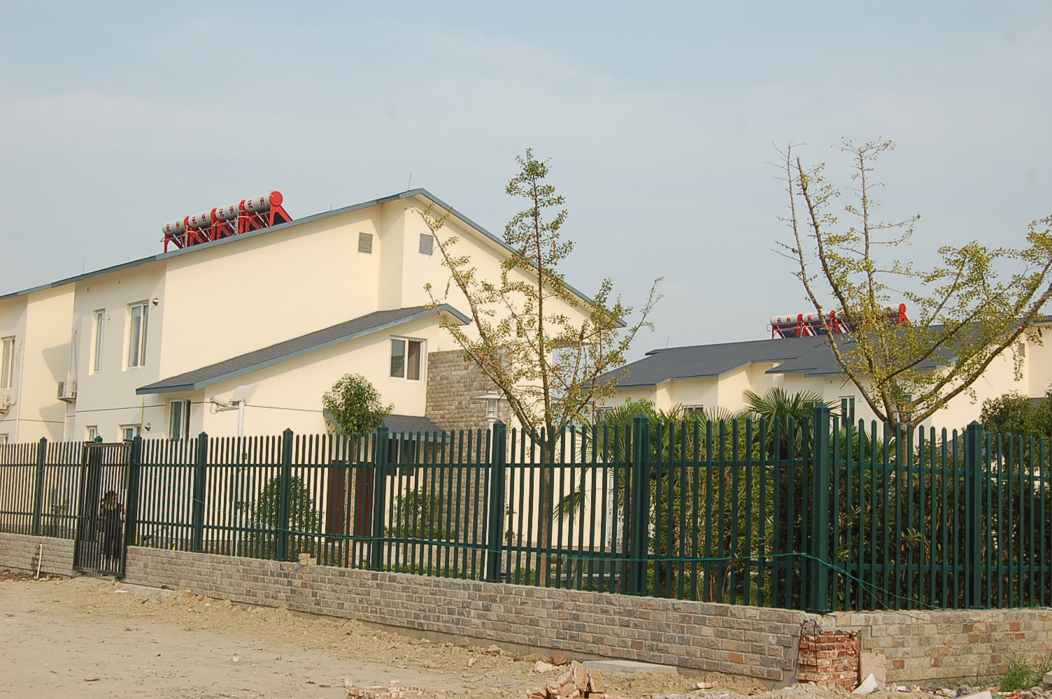 厂家直销绿化锌钢铁艺围墙护栏 海涛护栏涂锌钢铁艺围墙护栏