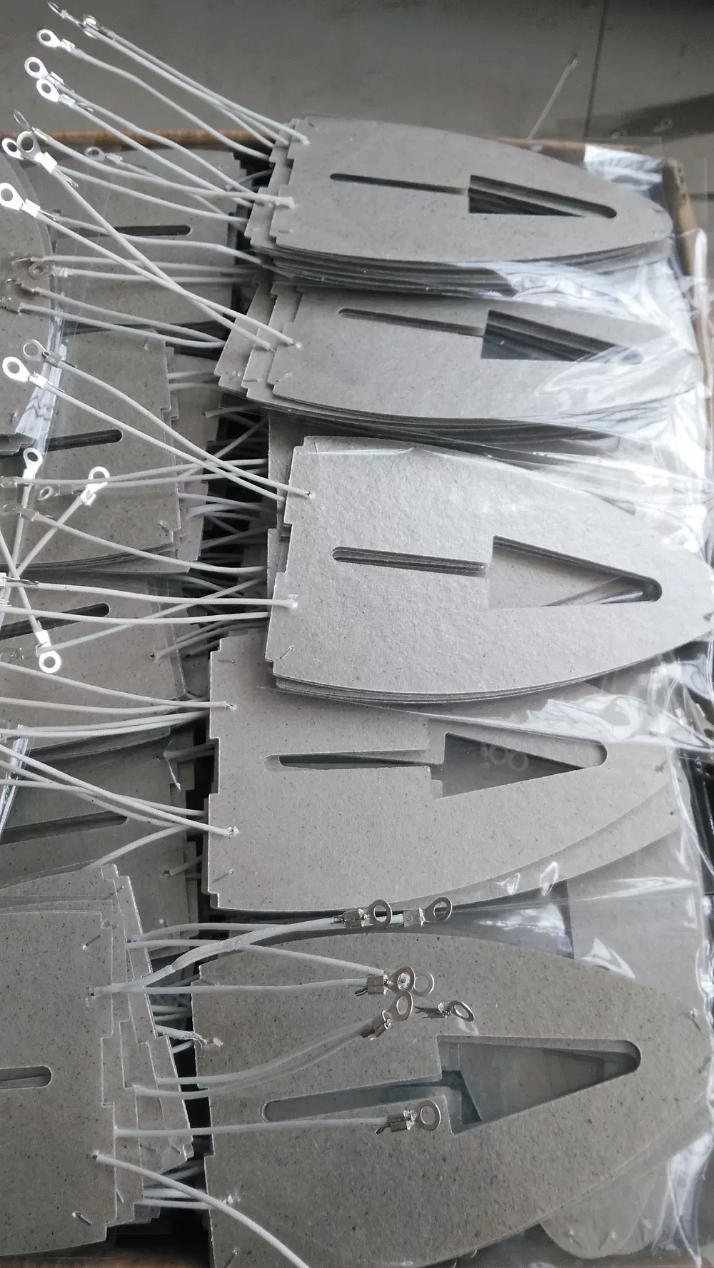 供应700W熨斗发热芯云母加热片原装红心熨斗芯家具厂用云母加热板