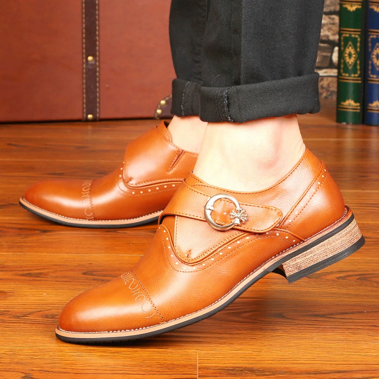 Новая мужская кожаная обувь без шнуровки с острым носком в Корейском стиле, деревянная подковообразная каблук, деловая официальная одежда, однотонная резная мужская обувь