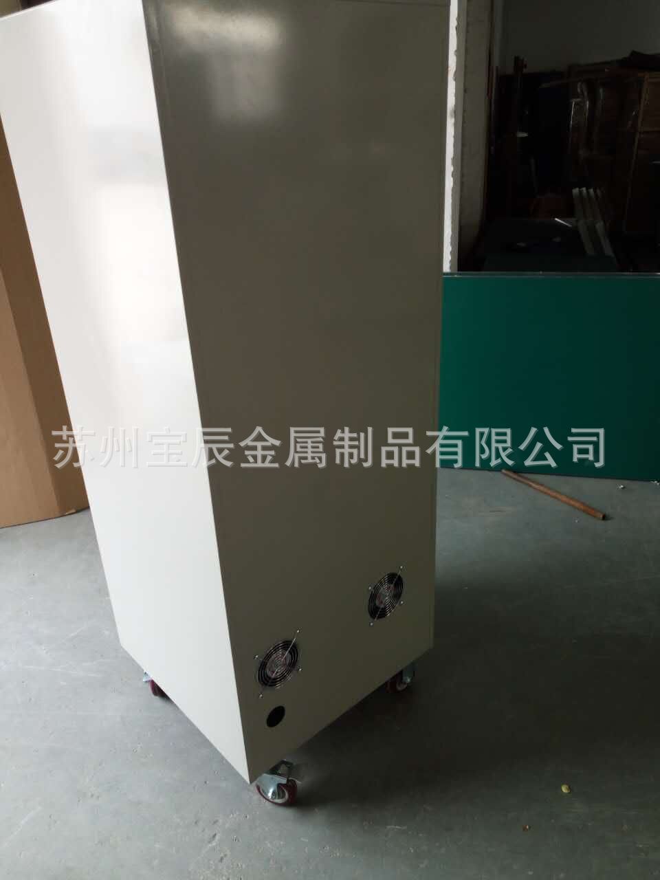 Шкаф компьютерный Baochen BC-WYDNG001 600x600x1600