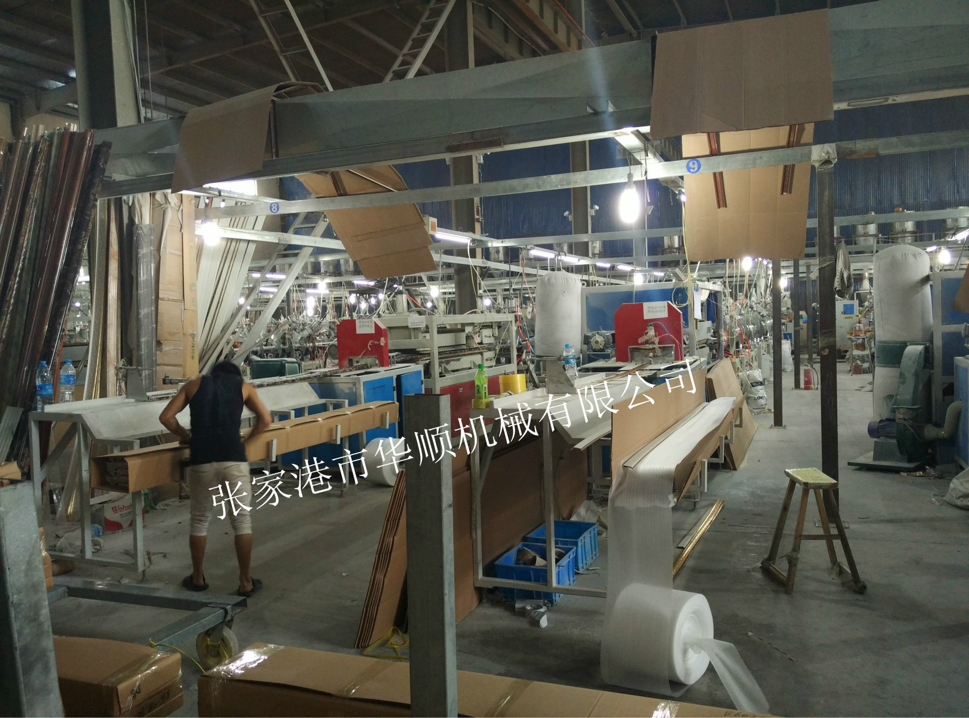 厂价直供PVC石塑型材挤出生产线厂家13773257086