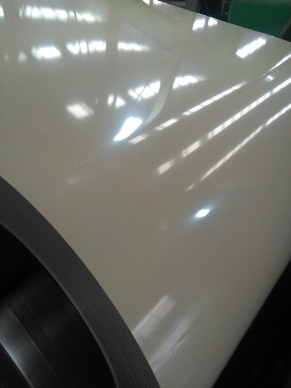 象牙黄彩钢卷 样品白彩钢卷  彩钢板压瓦加工