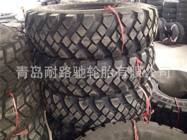 Dongfeng accessories engineering vehicle tire 12R20 herringbone pattern tire off-road tire