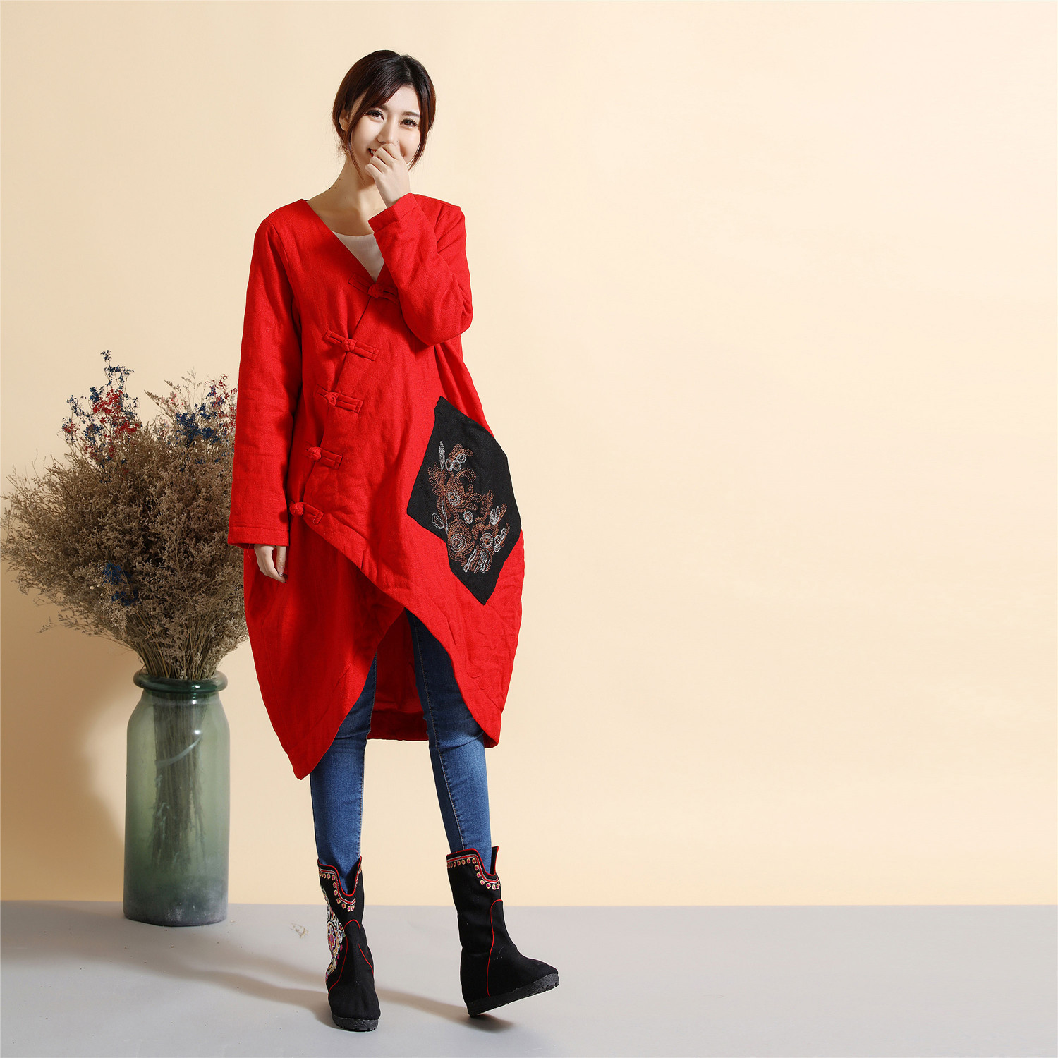 3692868643_782433305