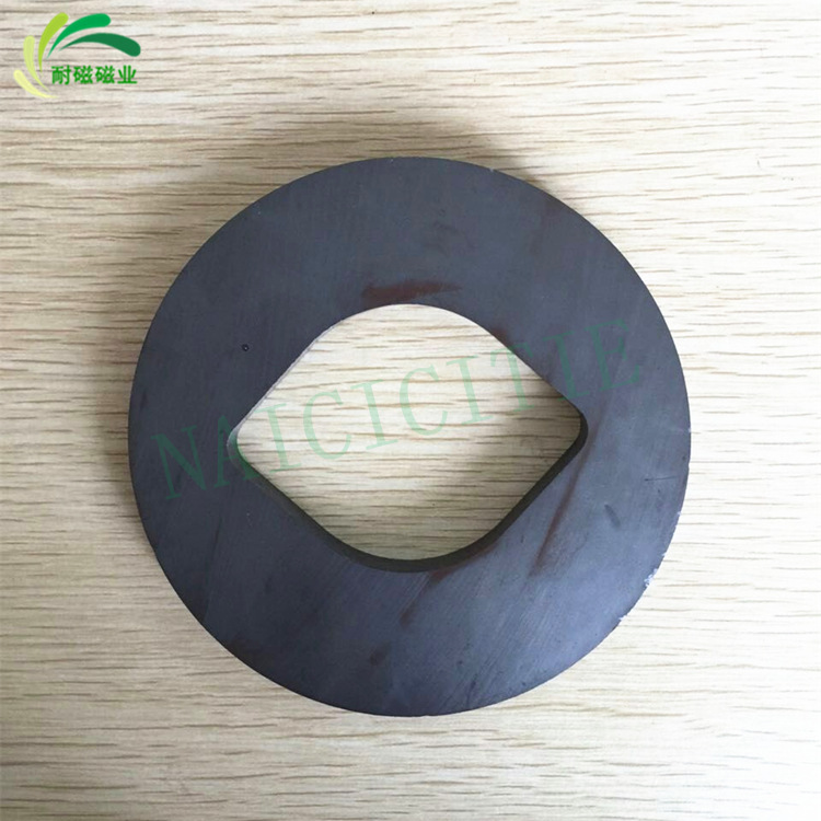 厂家生产铁氧体永磁 口唇磁铁 猫耳朵黑磁铁 铁氧体圆环115x10mm