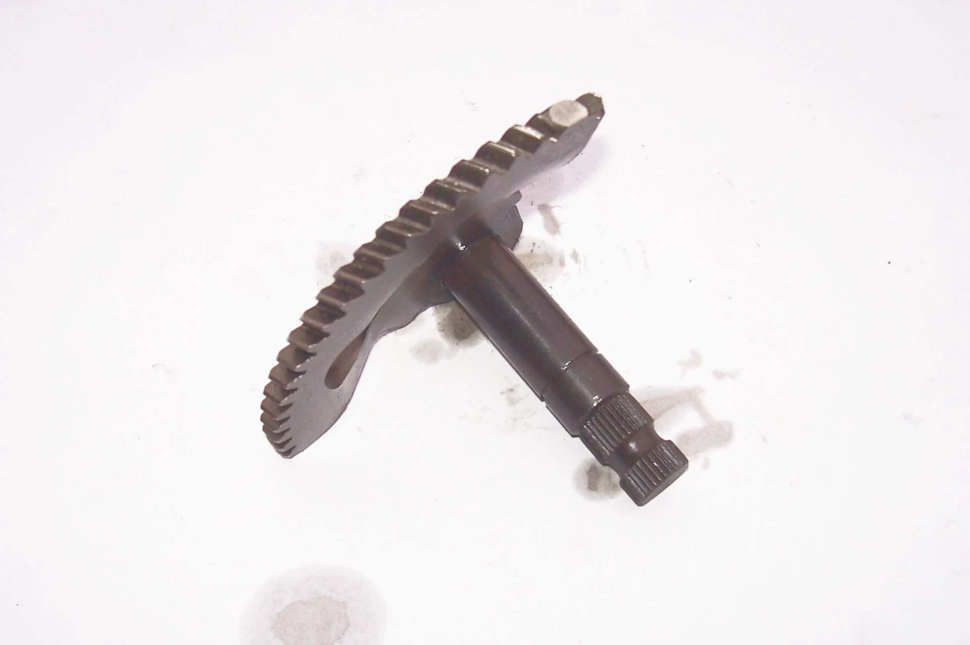 [Прямые продажи фабрики] Мотоцикл запчасти JOG50/NF50/3KJ стартовый вал вентилятора