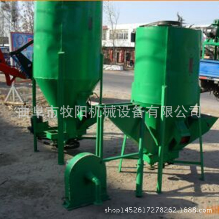 小型卧式饲料搅拌机设备