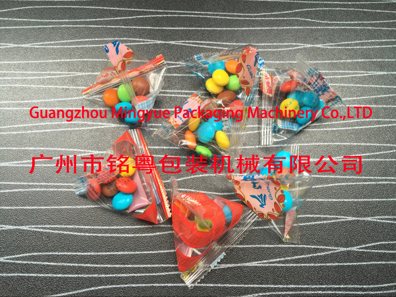 candy triangle packing machine