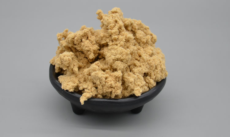 Five Year Aged Golden Moxa Wool 50:1 Ai Ye Rong Pure Mugwort Leaf Floss 500g Bag overview