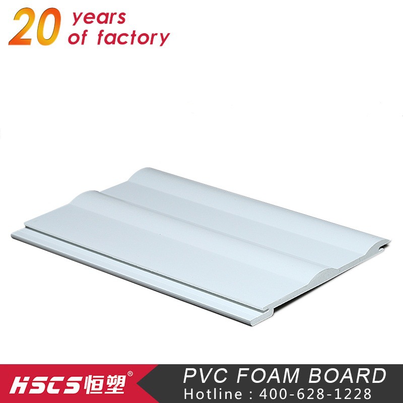 Tablero de espuma de PVC directo de fábrica al aire libre especial de PVC techo hebilla de plástico garantía de calidad
