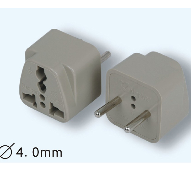 插座为出国旅行使用（供应外贸禁止国内使用）