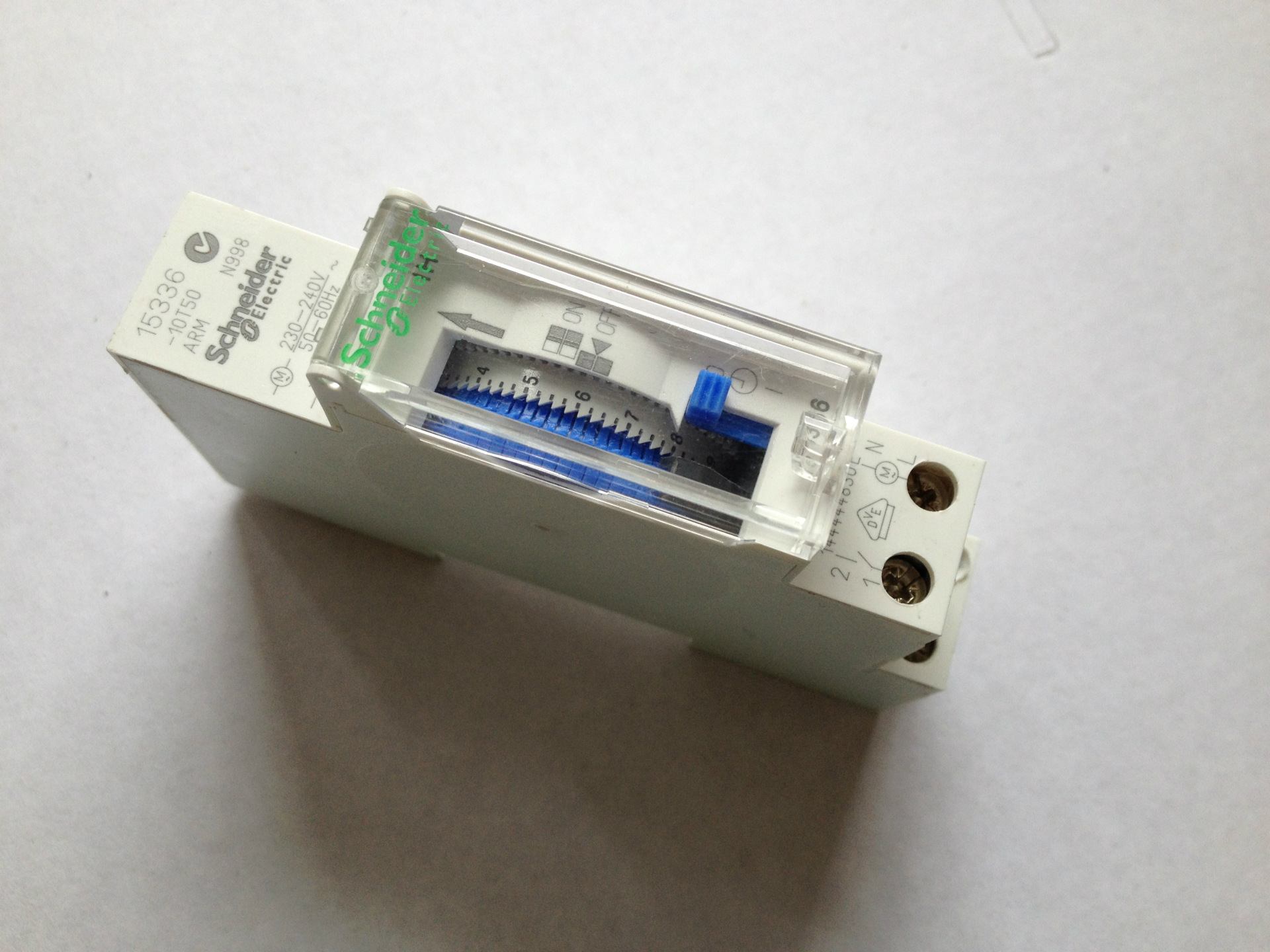 施耐德 IH 24H 定时开关220V定时器15336 ARM-阿里巴巴