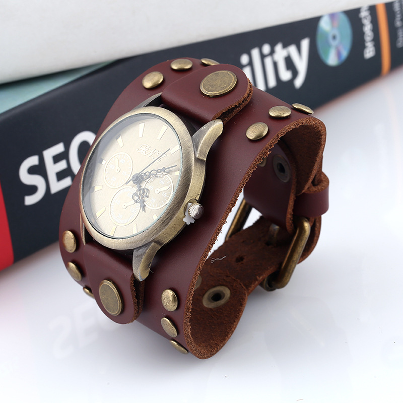 Punk Vintage Leather Bracelet Watch display picture 2