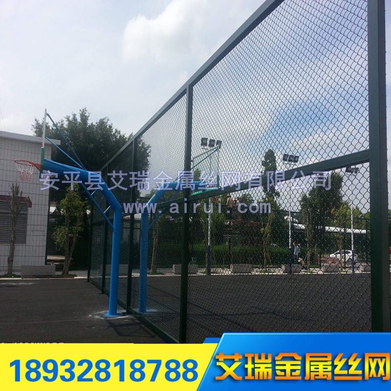 厂家生产体育场运动场围栏网 运动场防护网