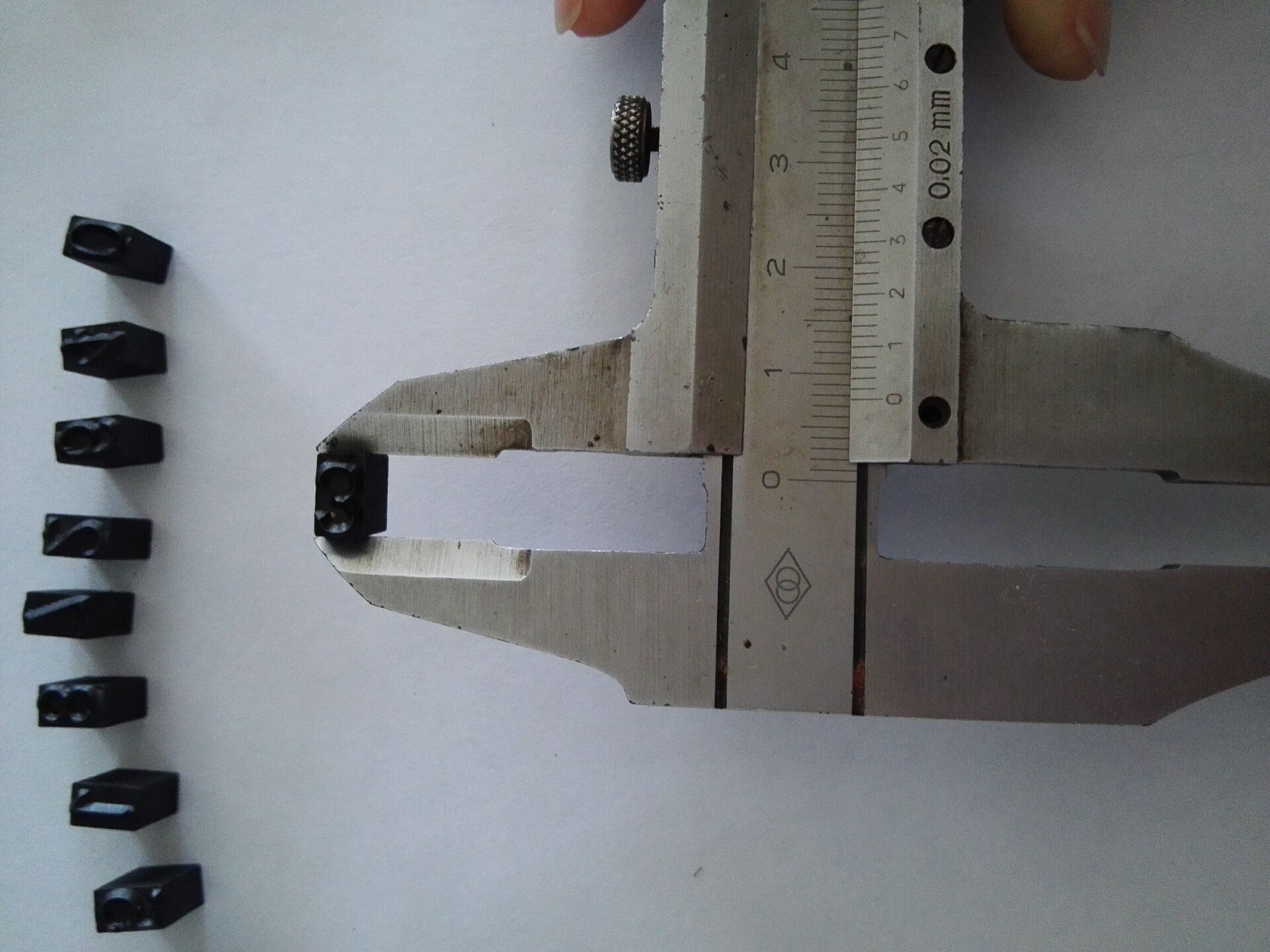 钢瓶打码机_厂家便携式液化气钢瓶打码机,可定