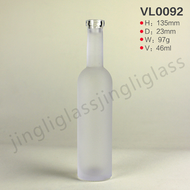 厂家供应45ml晶白磨砂小洋酒瓶一两小酒瓶玻璃空瓶可开 模定 制