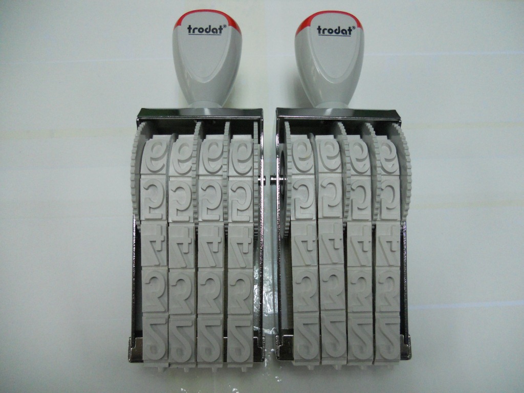 ��Ʒ׿��15184Gӡ�� �ָ�18MM 4λ����ӡ�� Trodat �ɵ�������