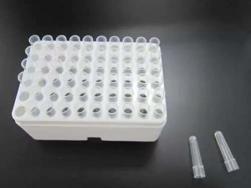 Может быть оснащен иммунной светящейся чашкой для образцов инструментов/чашкой для образцов Болинмана, чаш для инкубации Roche CPU Cup