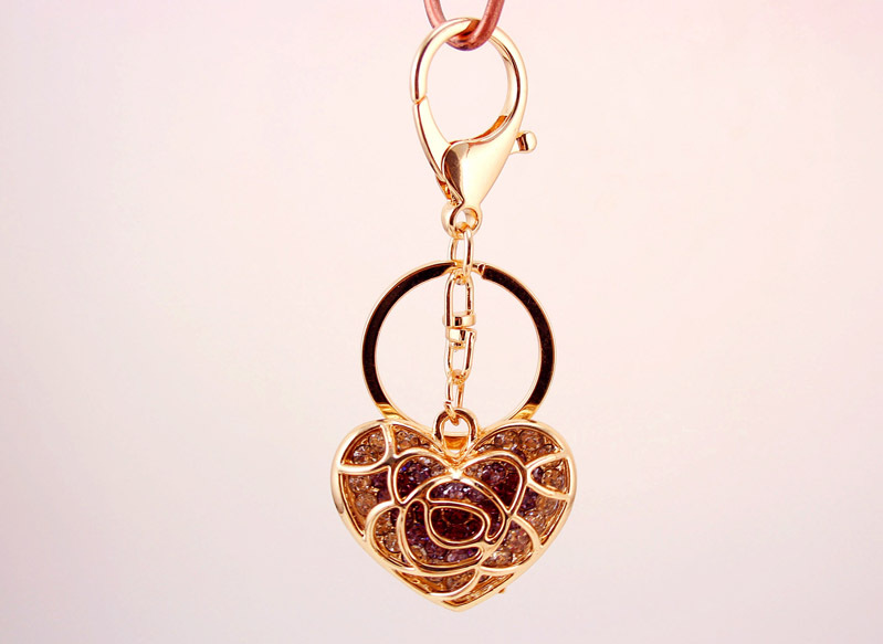 35g Weight Alloy, Metal Material Heart Pattern Unisex Gender Pink, Purple, Red, Blue, Peach Color Creative Cute Diamond Hollow Peach Heart Car Keychain Couple Key Chain Love Metal Pendant 18