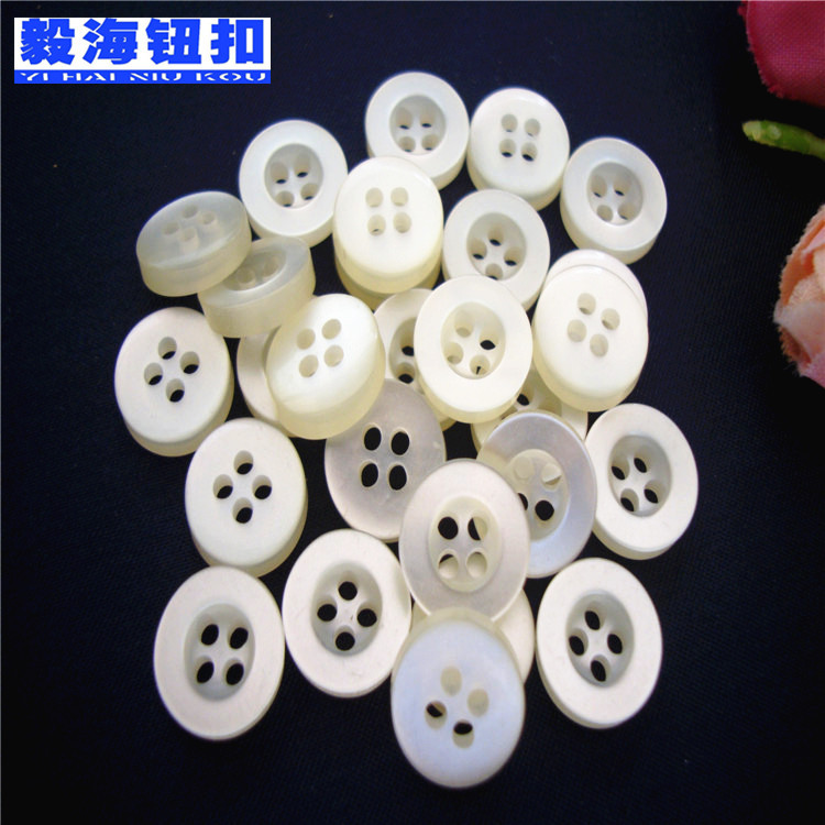现货圆形T恤扣子 米白色衬衣衬衫四孔树脂钮扣  宽边四眼扣定做