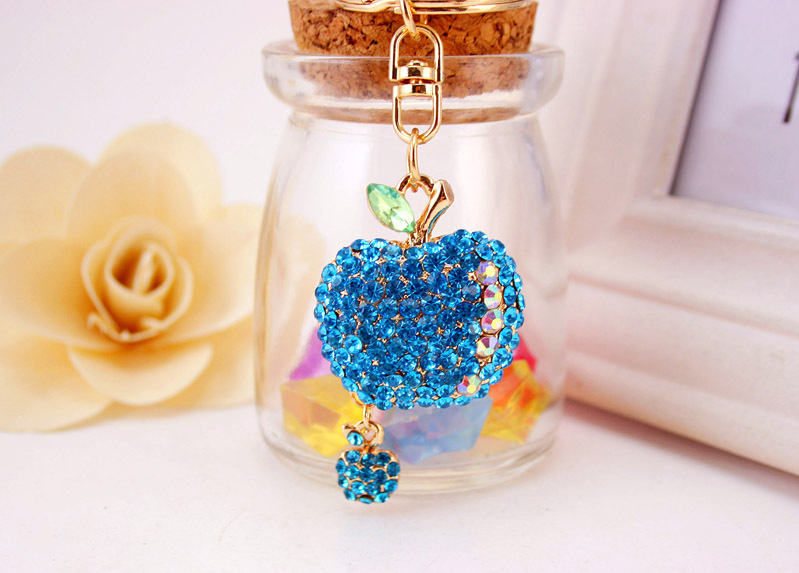 26g Weight Alloy, Metal Material Heart Pattern Unisex Gender White, Pink, Purple, Blue Color Cute Diamond-studded Small  Keychain 12