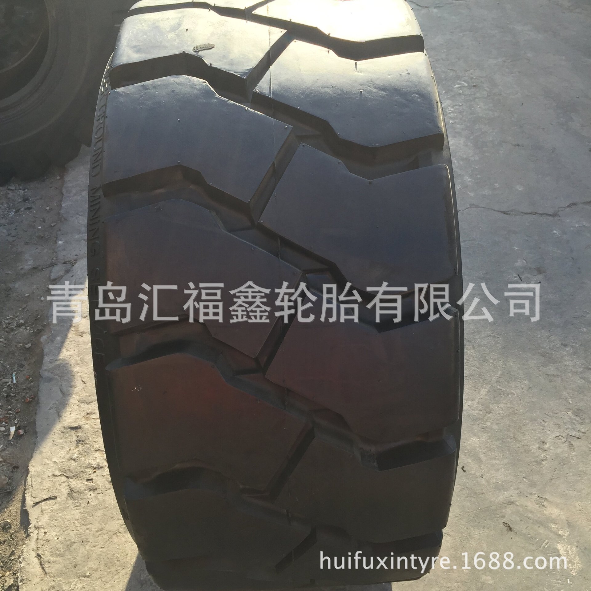 现货销售聚氨酯填充轮胎18L-20 矿井填充轮胎18LX20支持出口