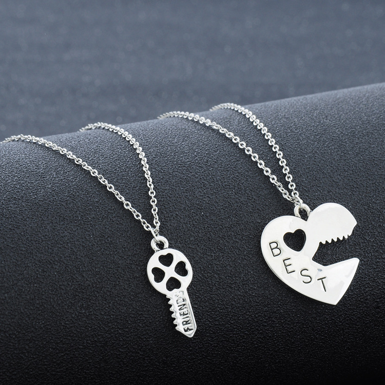 Simple Style Heart Shape Alloy Plating Unisex Pendant Necklace display picture 6