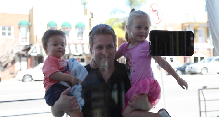 详情_反重力纳米吸附创意悬挂iphone6splus手机壳苹