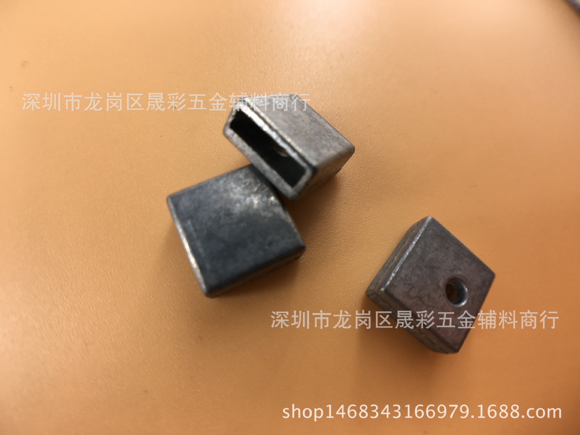 锌合金吊粒 正方形吊钟 蝴蝶结金属尾夹扣 锁螺丝绳扣 鞋扣 吊坠