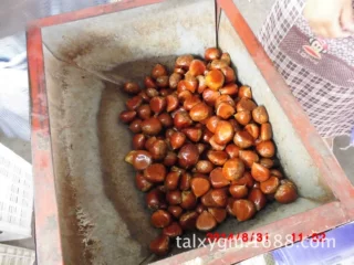 泰安市栗欣源工贸有限公司销售东南亚50-60板栗