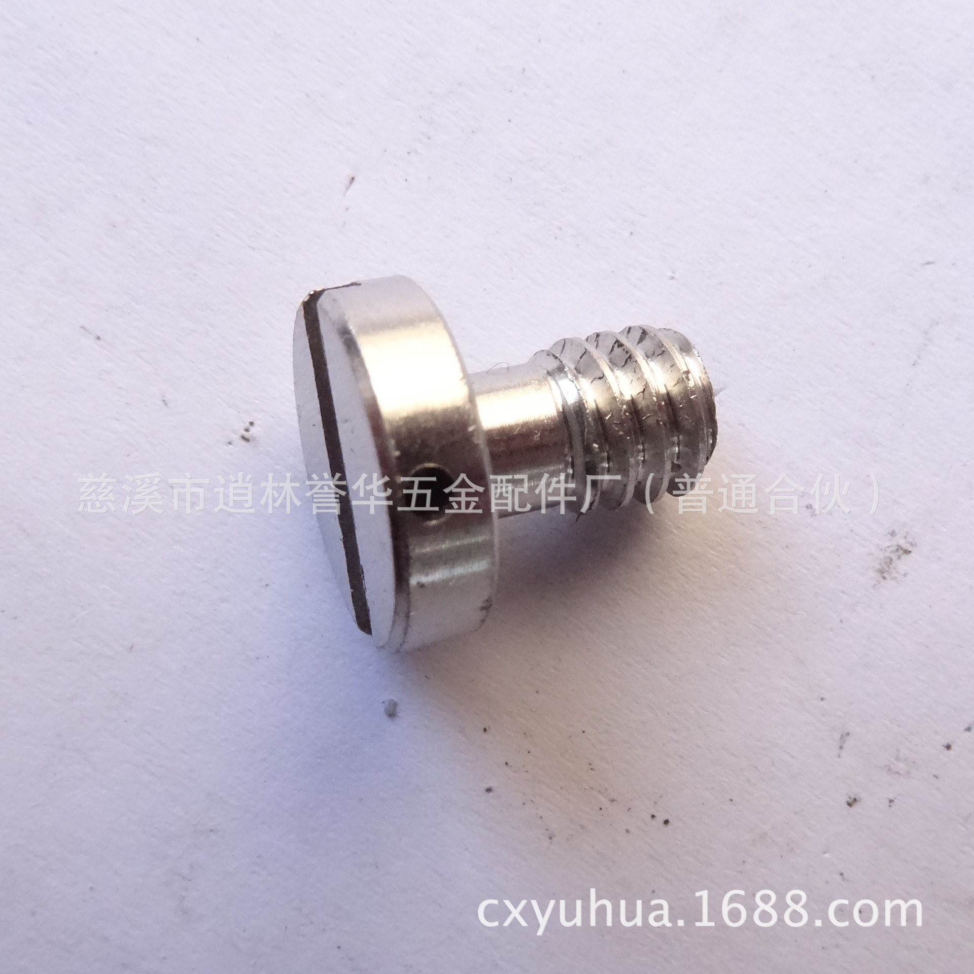 供应非标螺丝,不锈钢螺丝,机械螺丝,电子五金一字螺丝