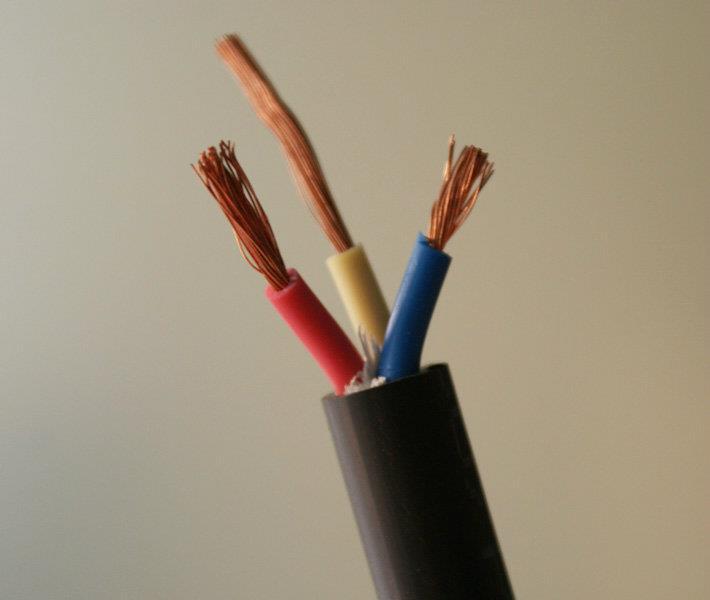 中型橡套软电缆YZW-0.3/0.5KV-4*6MM2