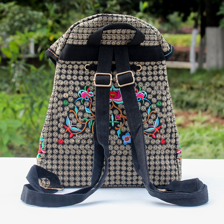 2023 nueva bolsa de bordado sombrero mochila de las mujeres ligero Mochila pequeña bolsa de bordado de estilo étnico de Yunnan