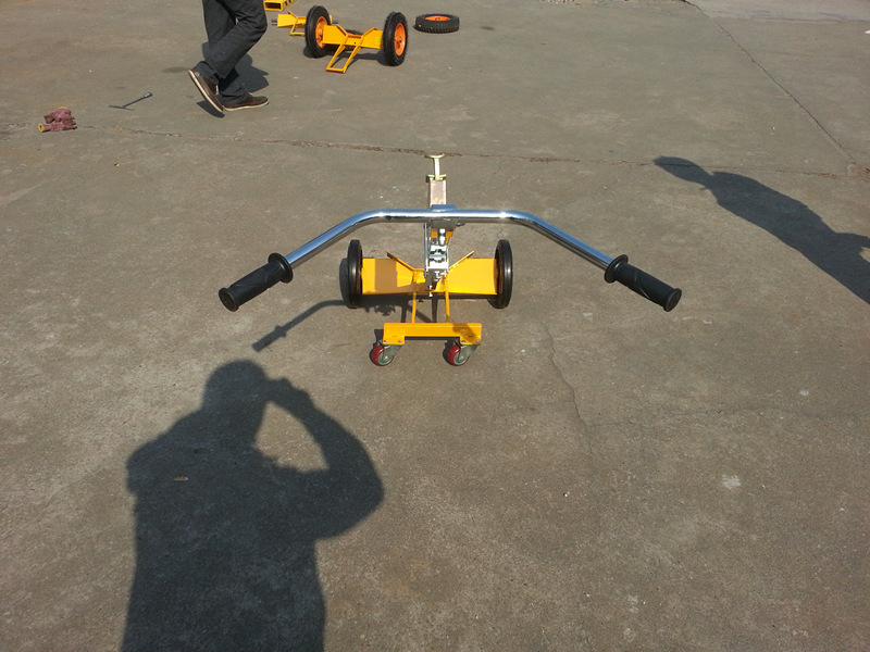 供应DE450B四轮橡胶轮油桶搬运车手推液压推车叉车液压省力