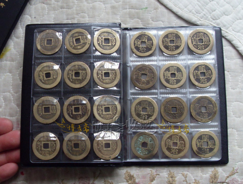 Wholesale Two-line Russian Cover Coin Collection Album 120 Coins Pocket Size Russian Coin Album Original Manufacturer