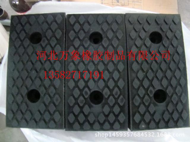夹砖机胶块，橡胶减震垫，管桩防漏浆橡胶皮堵生产厂家