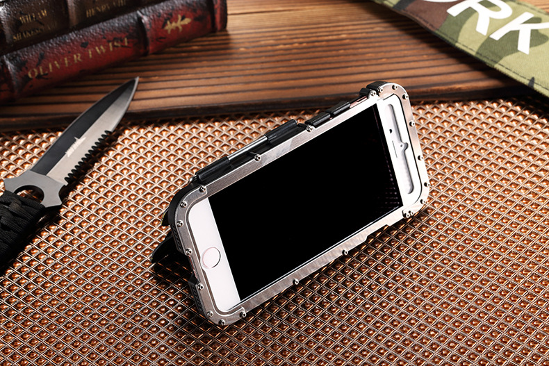 Armor King Iron Man Luxury Shockproof Stainless Steel Aluminum Metal Flip Case Cover for Apple iPhone 7 Plus & iPhone 7