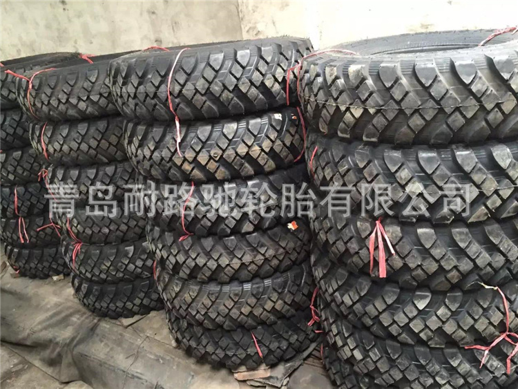 Dongfeng accessories engineering vehicle tire 12R20 herringbone pattern tire off-road tire
