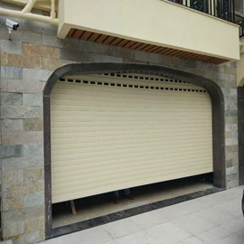 卷闸门;其他门;公寓花园