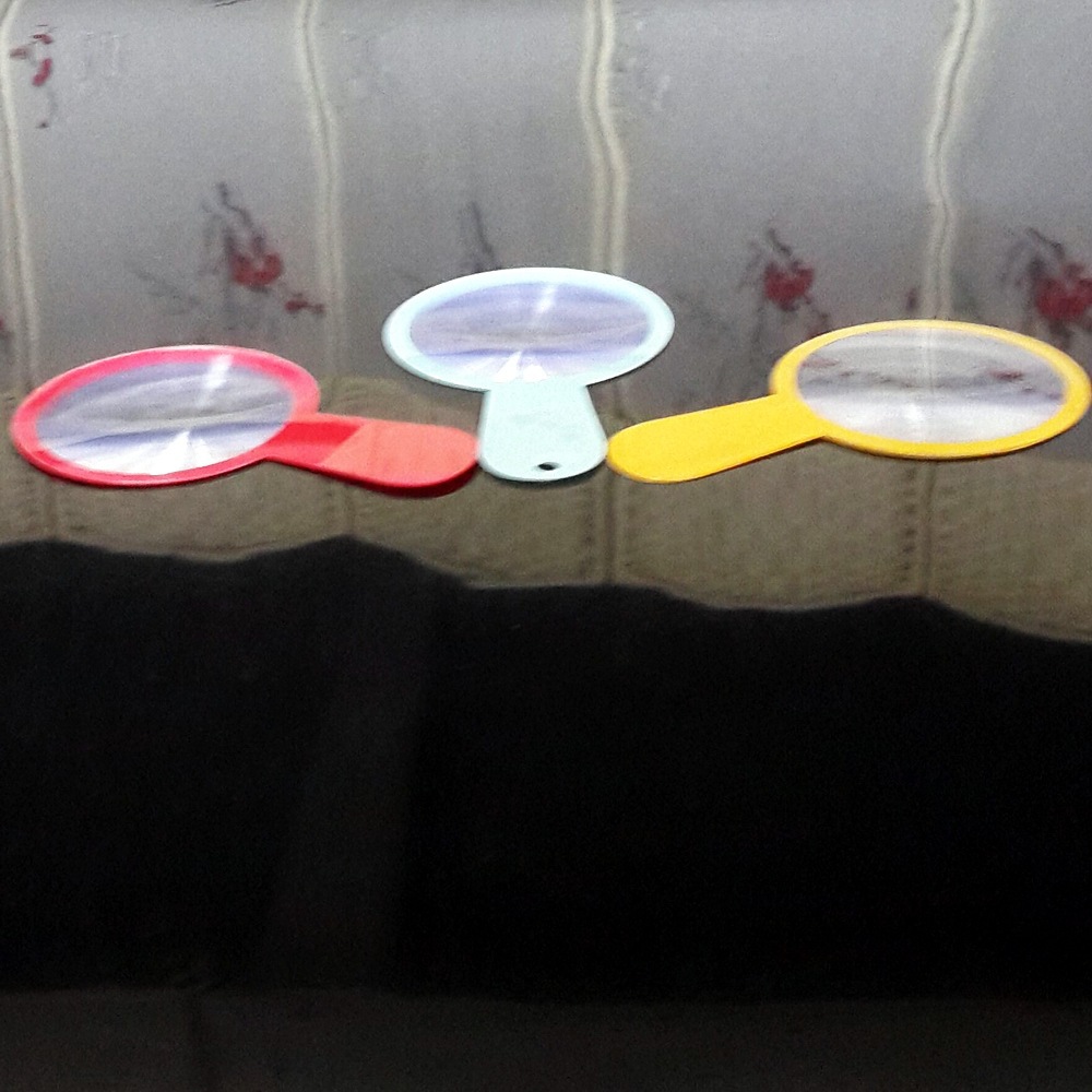 厂家直销小圆手持菲涅尔放大镜 PVC材质 印logo 广告促销礼品