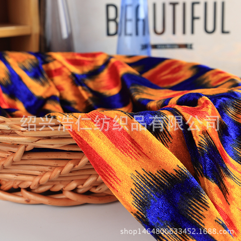 现货供应 韩国绒 全涤印花纬编天鹅绒布 金丝绒运动服时装面料