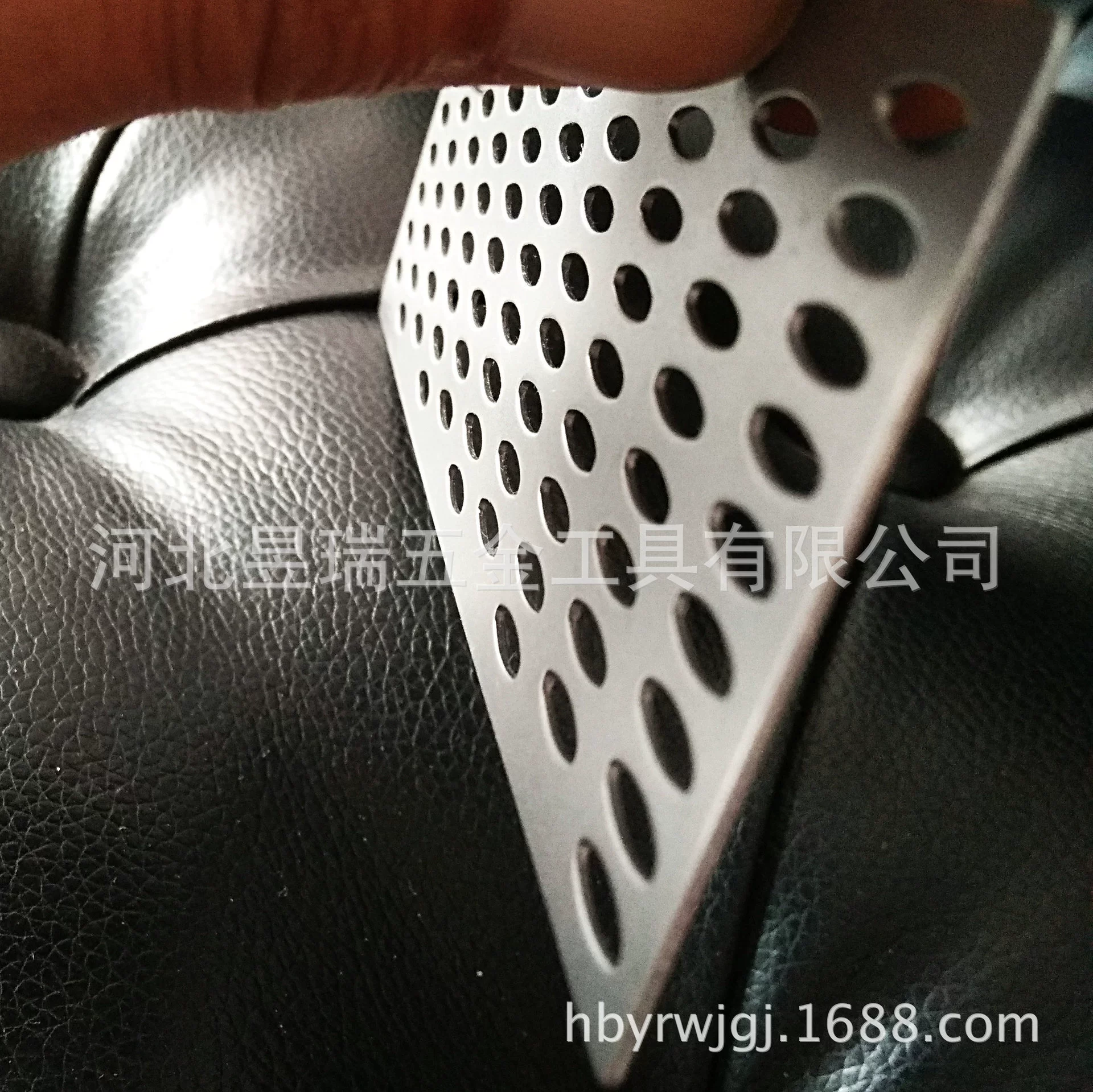 Diamond Stone grinding knife -based rectangular hole -shaped steel plate stamping part wholesale and customized alien punch processing