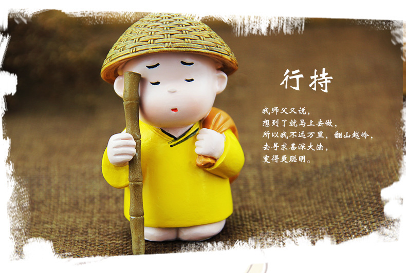 Creative Car Dashboard Little Monk Figurine Resin Craft Handmade Cute Car Interior Decoration