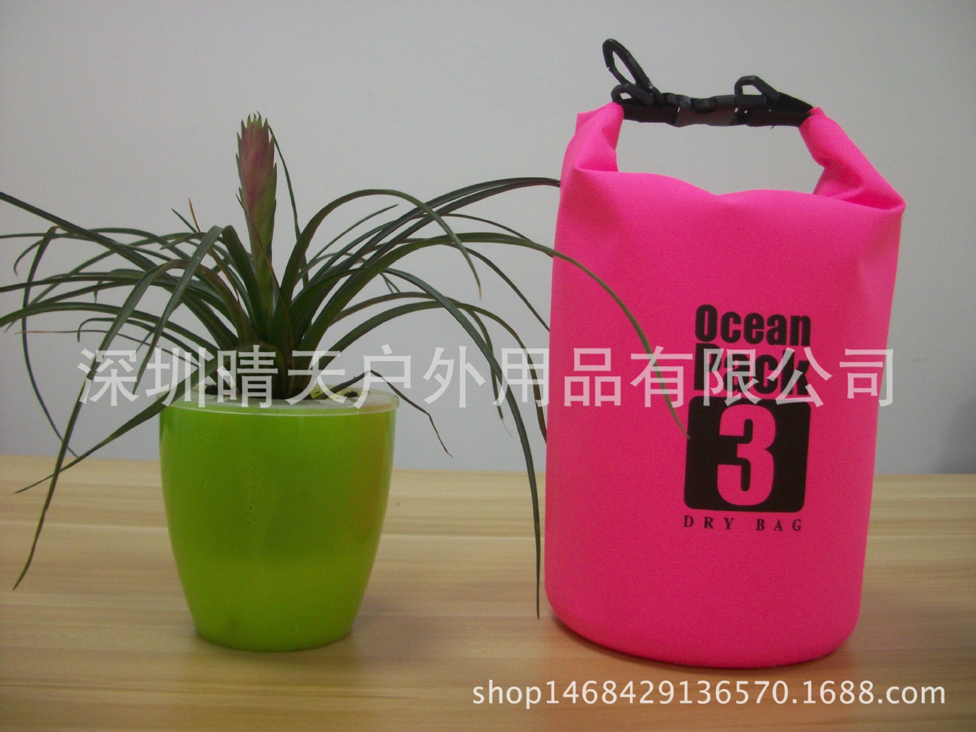 亚马逊跨境防水桶包 pvc防水桶包 单双肩游泳沙滩袋 礼品促销赠送-阿里巴巴