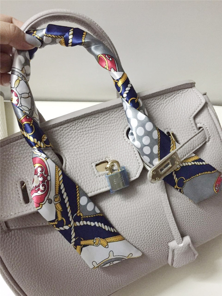 Printed and patterned twill silk scarf manufacturer wholesale accessories silk scarves handbags tied with bows silk scarves striped flowers undefined