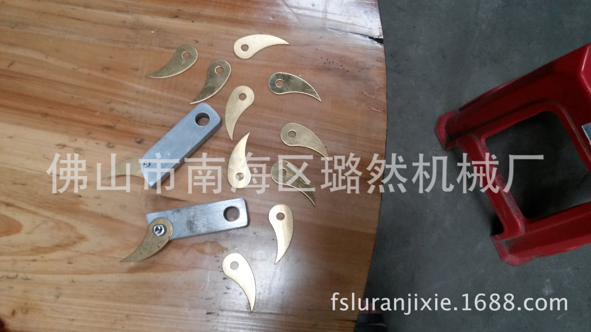 不锈钢胶水机刮刀-印刷包装机械钢套－果冻胶厂家批发直销