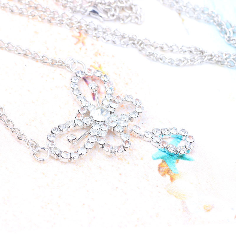 Labret stud lip piercing jewelry styling detail