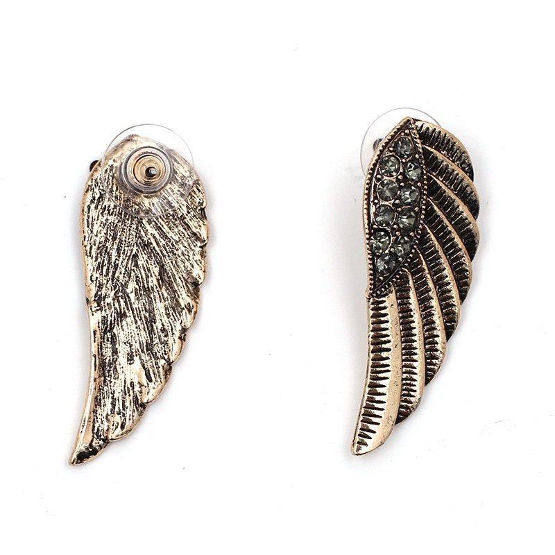 European And American Fashion Geometric Alloy Diamond Wing Earrings Wholesale display picture 5